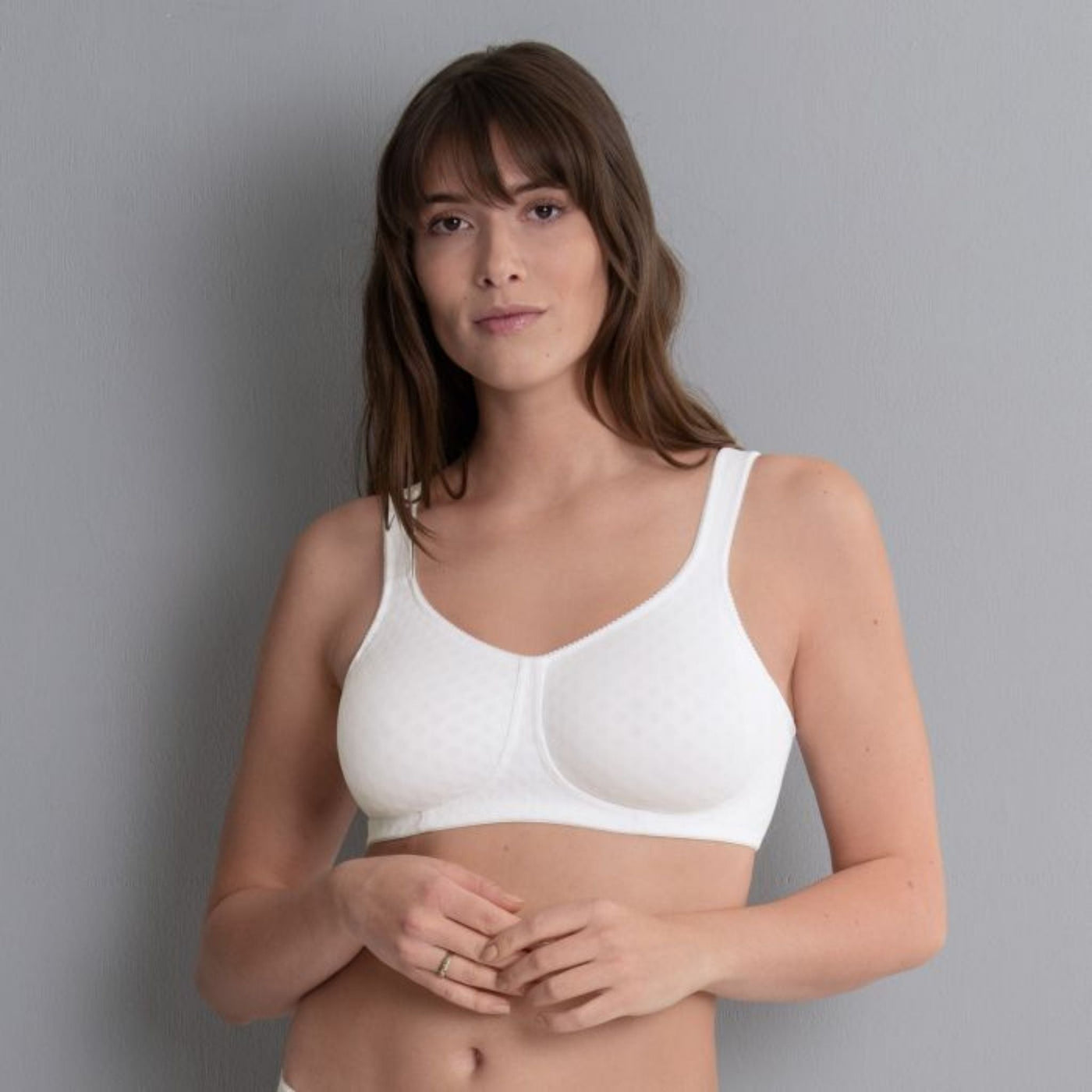 white anita lisa mastectomy bra front view