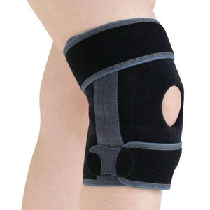 model wearing the orth active dynamic knee patella stabilizer