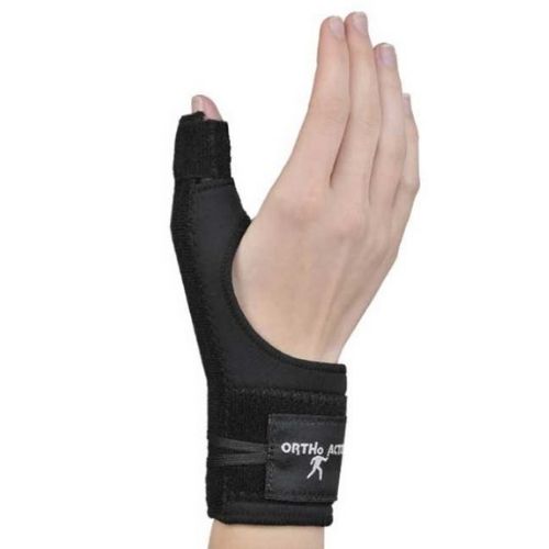 models hand wearing the ortho active thumb lacer