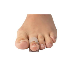 pedifix visco gel hammer toecrunch 1 lifestyle front view