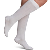 sigvaris-146-casual-cotton-knee-high-compression-sock-15-20-mmhg-women-white-1-side-view