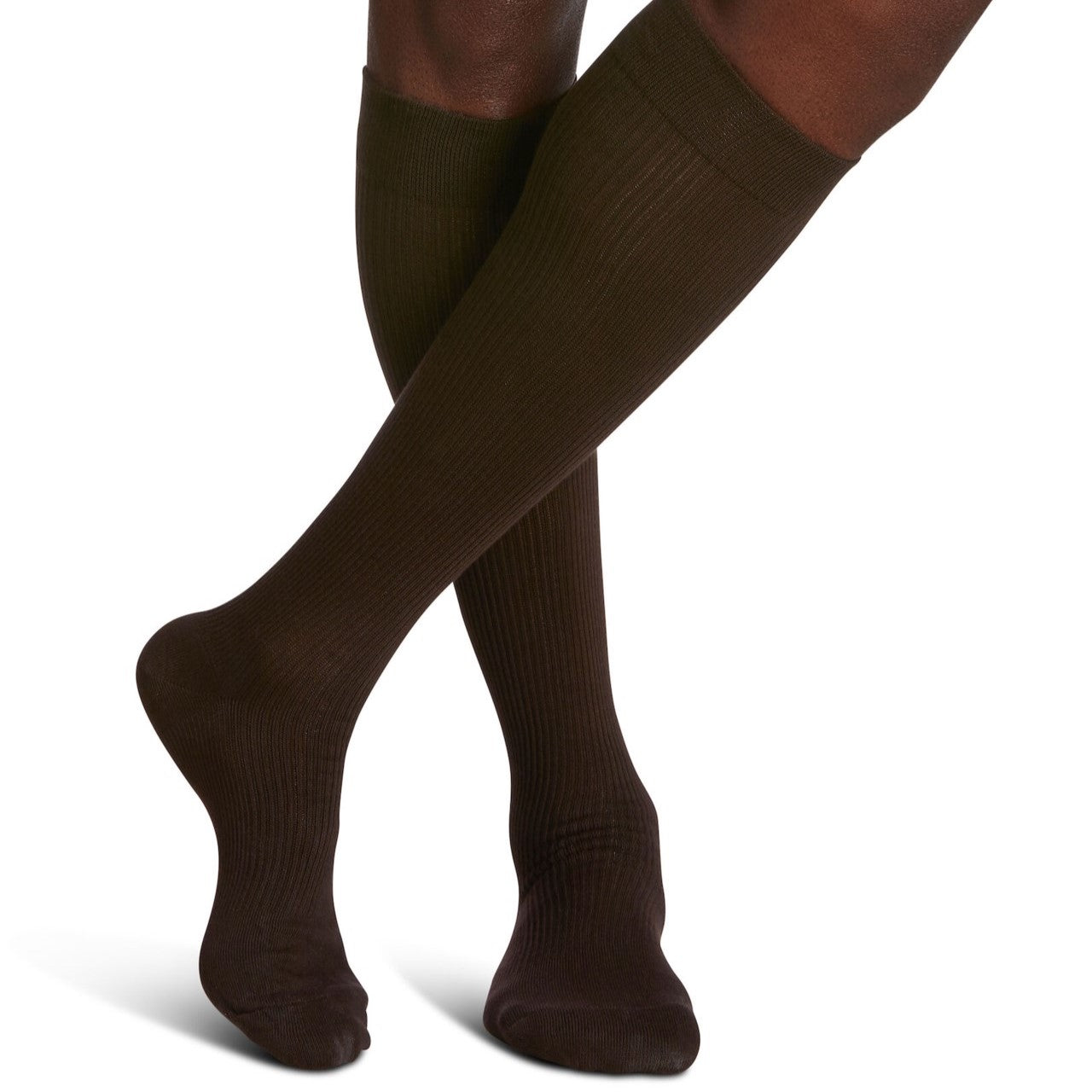 sigvaris-186-casual-cotton-knee-high-compression-sock-15-20-mmhg-men-brown-1-front-view