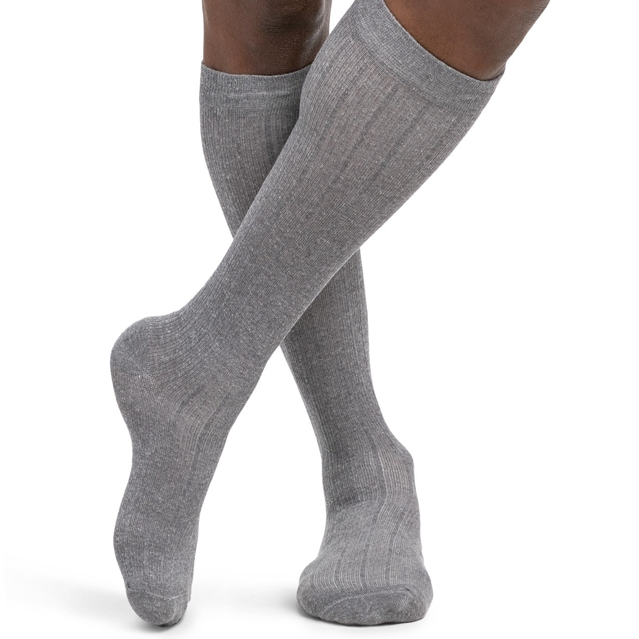 sigvaris-193-linen-compression-sock-15-20-mmhg-men-light-grey-1-front-view