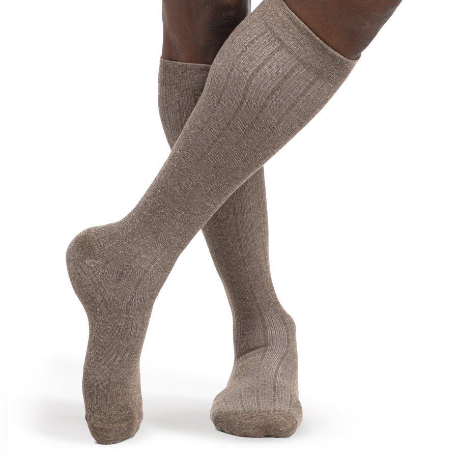 sigvaris-252-linen-compression-sock-20-30-mmhg-men-brown-1-front-view
