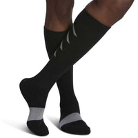 sigvaris-401-athletic-recovery-knee-high-compression-sock-15-20-mmhg-unisex-black-1-front-view