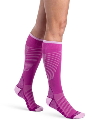 sigvaris-432-motion-flow-tech-compression-sock-20-30-mmhg-unisex-orchid-1-side-view