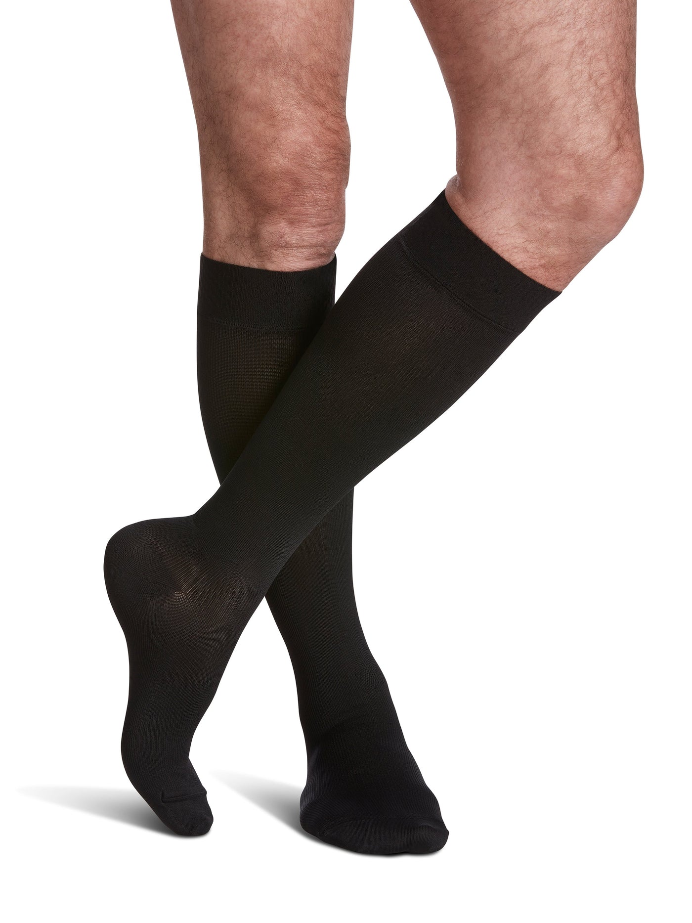 sigvaris-820-microfibre-compression-sock-knee-high-men-black-1-front-view
