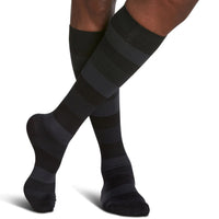 sigvaris-832-microfibre-patterns-compression-sock-knee-high-20-30-mmhg-men-onyx-stripe-1-front-view